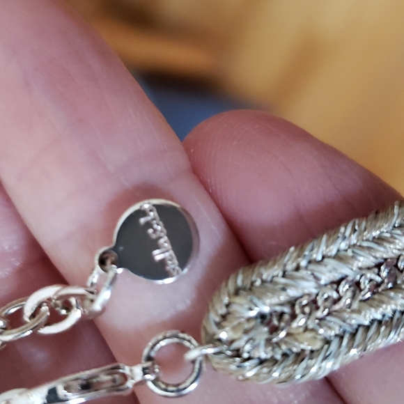 Lot of 4 Necklaces 1 set of earings - Picture 4 of 7